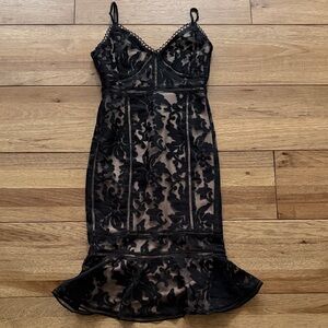 Lulus Alluring Love Black Lace Midi Dress XS Trumpet Hem Wedding Guest Elegant